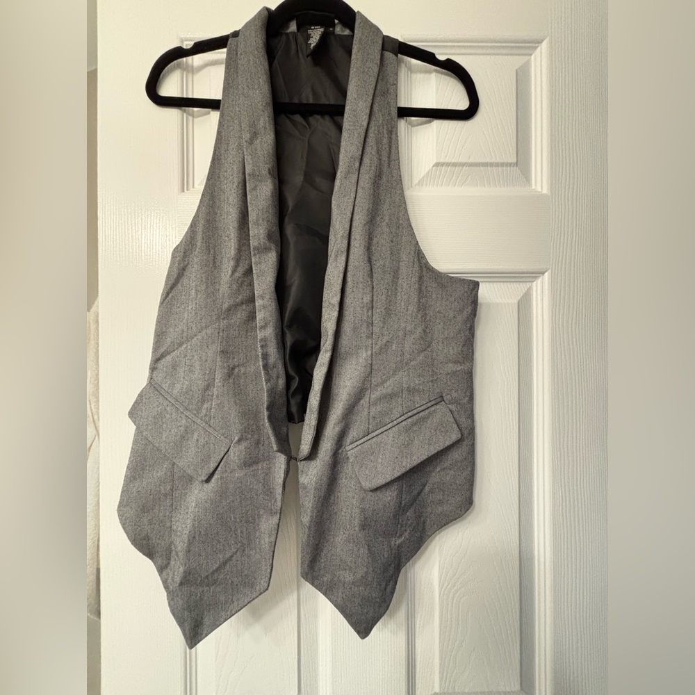 Chic Charcoal Sleeveless Vest